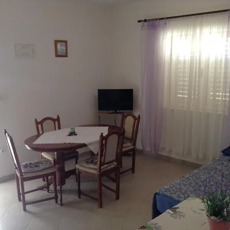 With Parking Space Kanica, - 11818 *