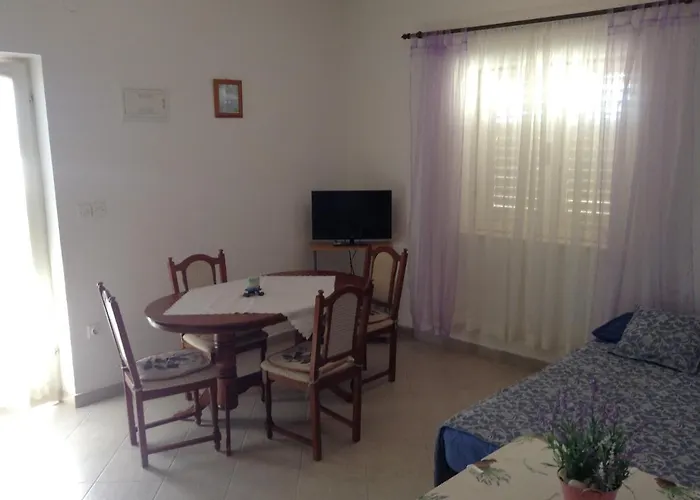 With Parking Space Kanica, - 11818 *