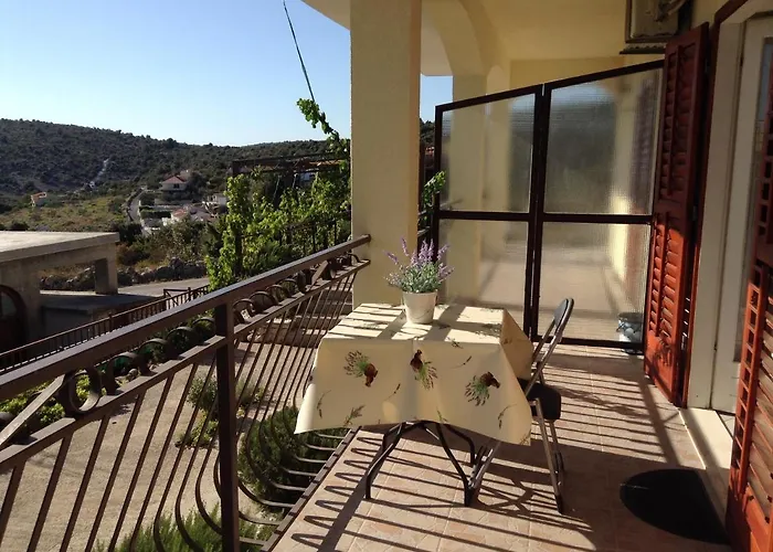 With Parking Space Kanica, - 11818 Daire